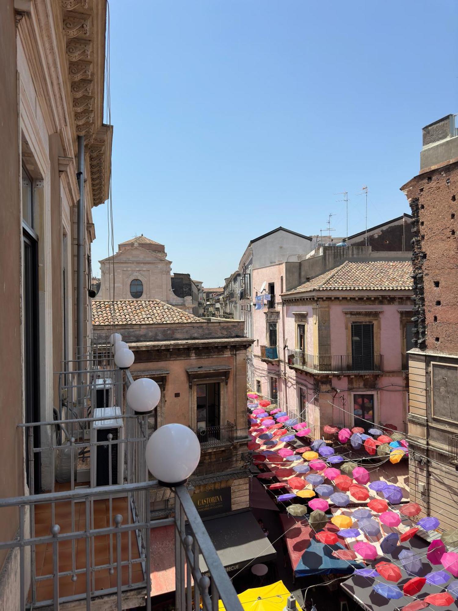 A Casa Mia - Catania Apartment Bagian luar foto